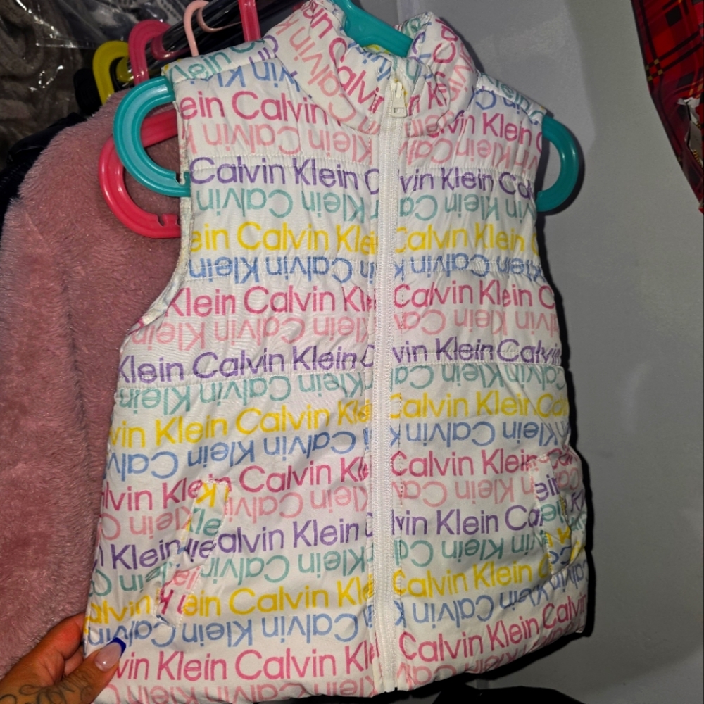 White Calvin Klein puffer vest for kids, Girl Toddler Vest 3T